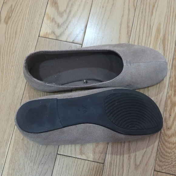 Zara Elegant Taupe Suede Loafers - Picture 2 of 4